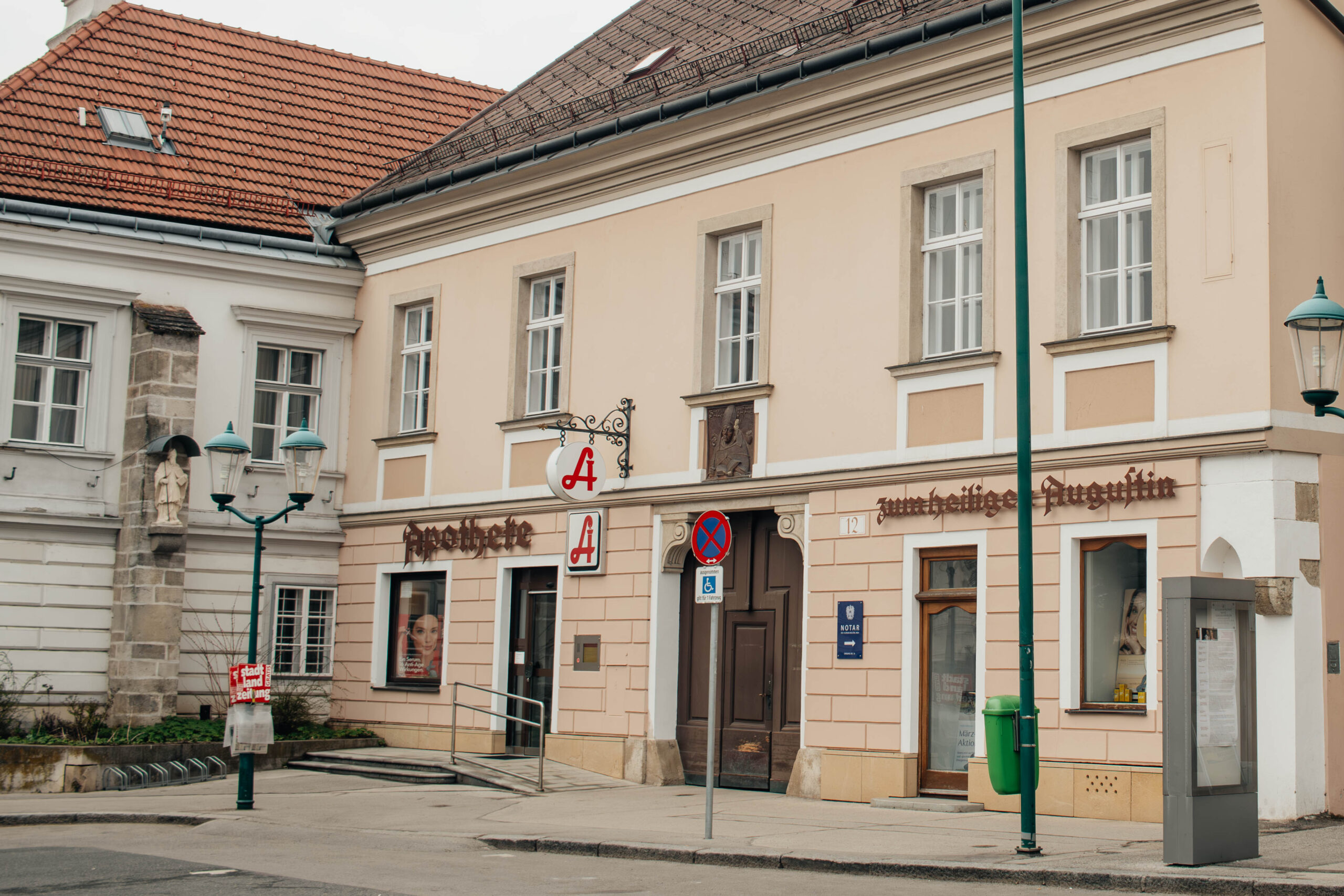 Gebäude